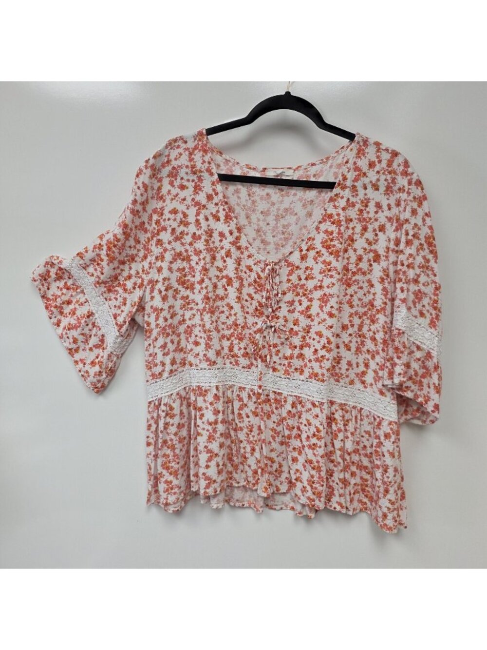 Maurices Shirt Womens 2X Orange Floral Lace Trim 3/4 Bell Sleeve Tunic Top